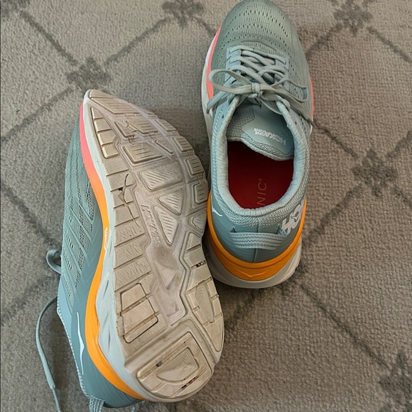 Hoka Women's One One Ariha 4 Running Shoe - Picture 6 of 7
